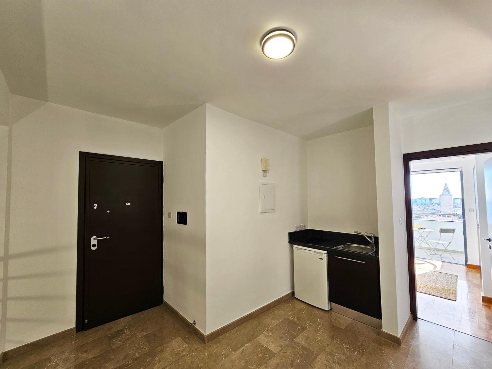 Dios Ponte Finikoudes Beachfront בית נופש